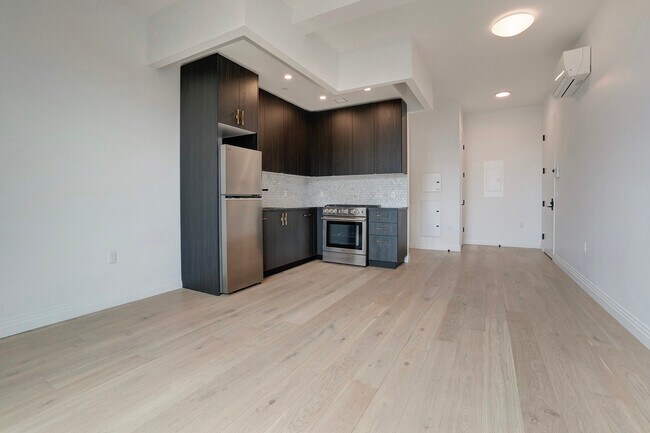 Foto del edificio - 875 4th Ave