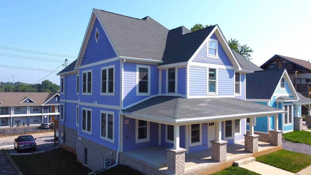 Foto del edificio - 1537 Forest Ave