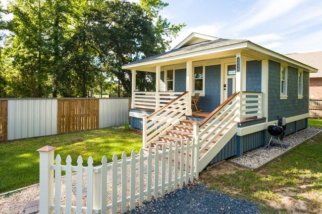 Foto del edificio - Adorable cottage for rent! Utilities included