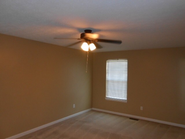 Building Photo - 1176 Turfway Court