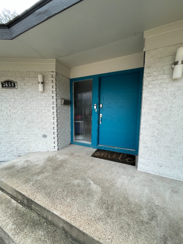 Foto del edificio - 3658 Mid Pines Drive