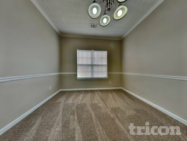 Foto del edificio - 5693 Winchester Pl