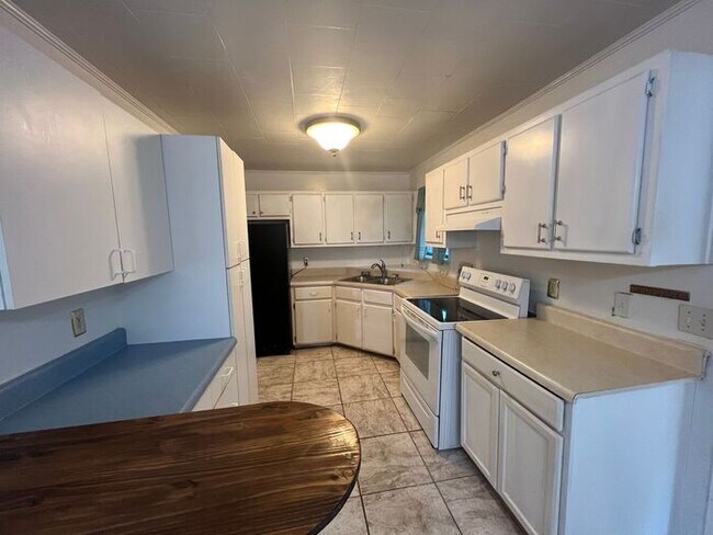 Foto del edificio - Warrington - 3 Bedroom, 2 Bathroom
