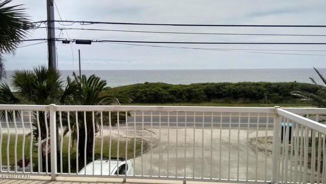 Foto del edificio - 19618 Front Beach Rd