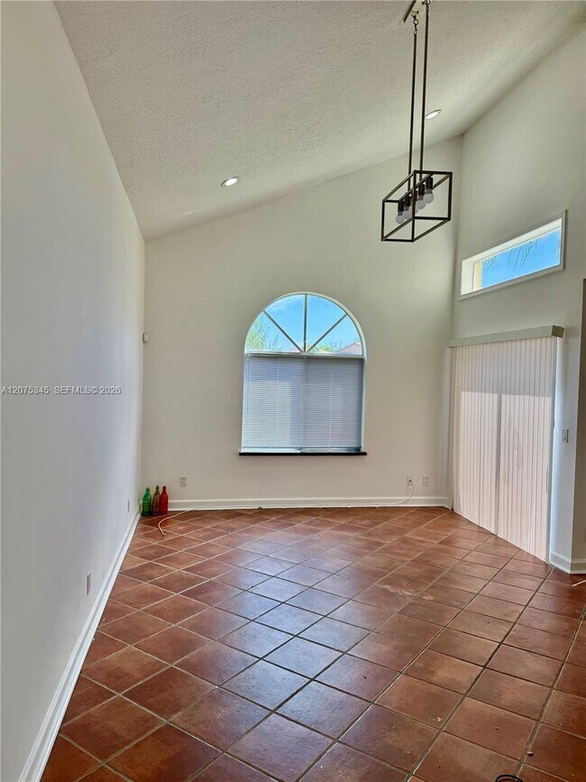 Foto del edificio - 1094 SE 6th Ave