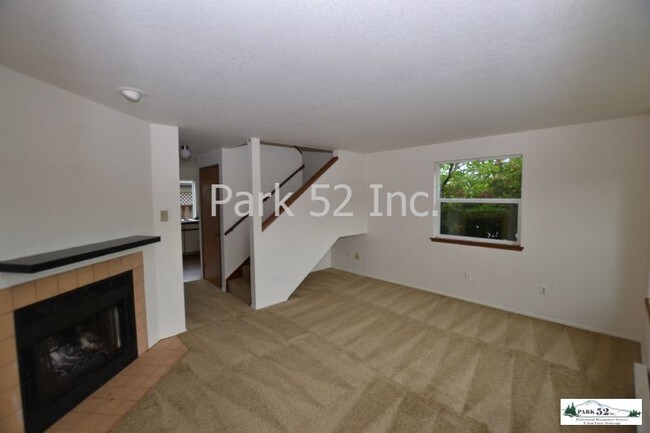 Building Photo - 8432 6th Ave