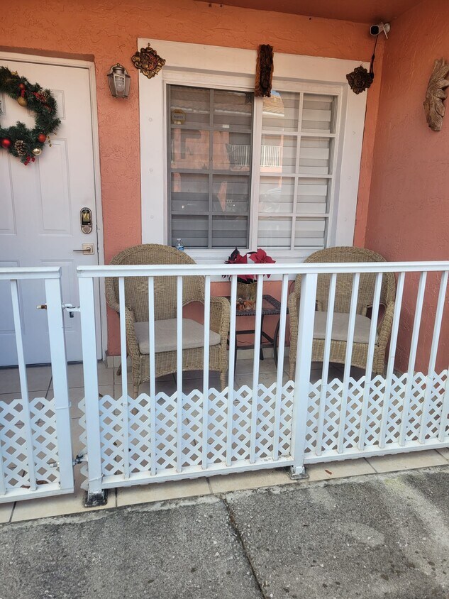Foto principal - 5810 W 18th Ln