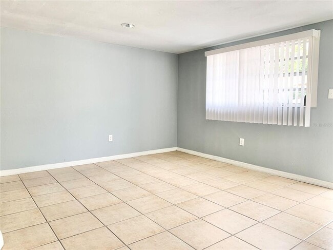 Foto del edificio - 8807 N Mulberry St
