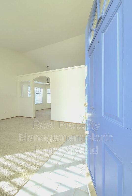 Foto del edificio - 15945 Cascade Ln SE