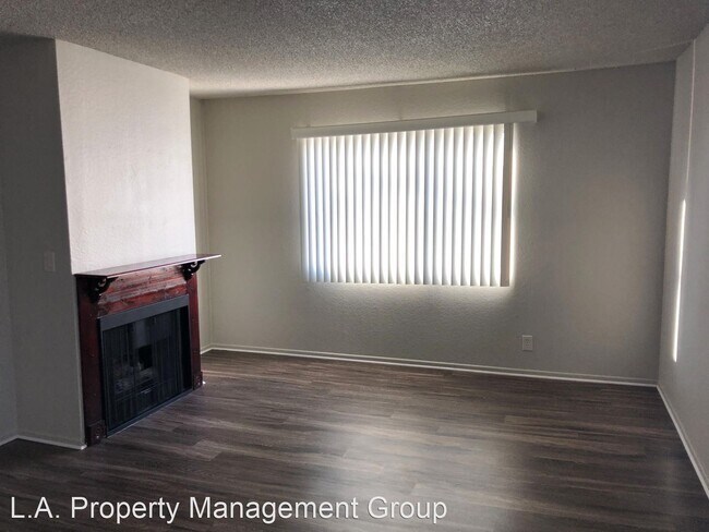 Foto del edificio - 24308 Walnut St