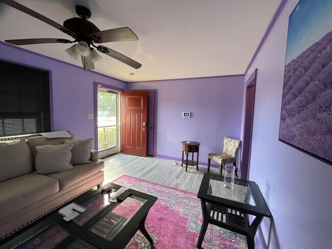 Building Photo - Fully Furnished