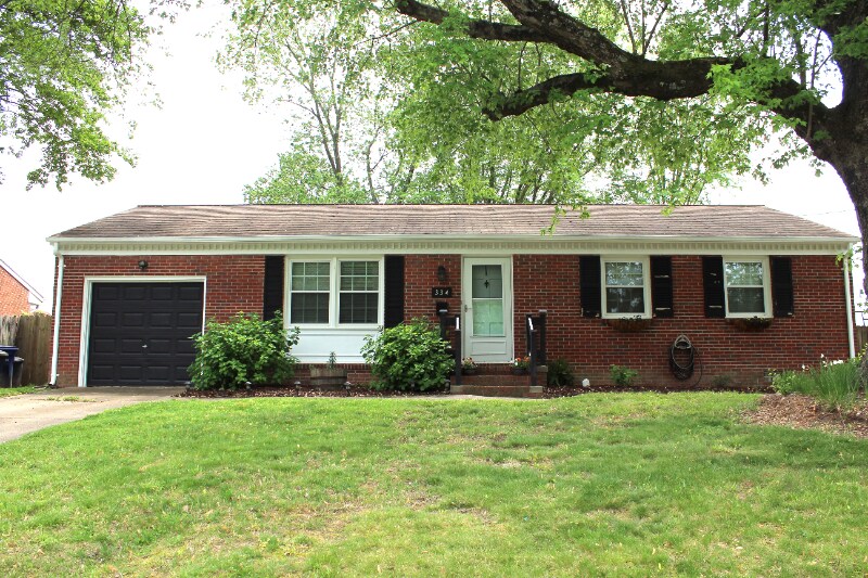 Primary Photo - 334 Thalia Dr
