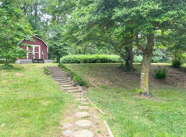 Foto del edificio - 165 Elm St