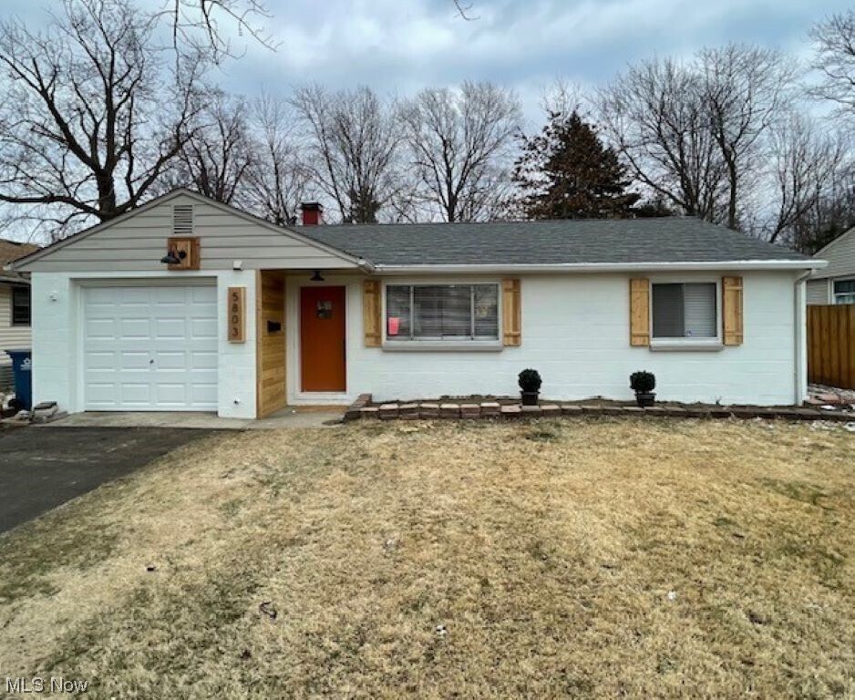 Foto principal - 5803 Lake Rd