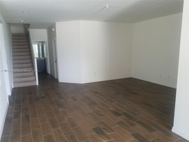 Building Photo - 3333 NW 11th Ave  3333 Pompano Beach Fl 33064