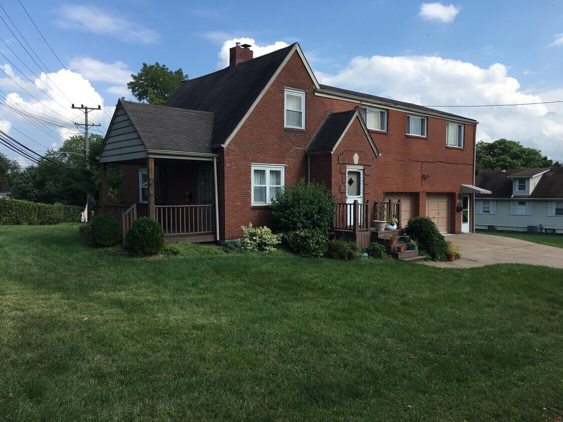 Primary Photo - 440 Jefferson Rd