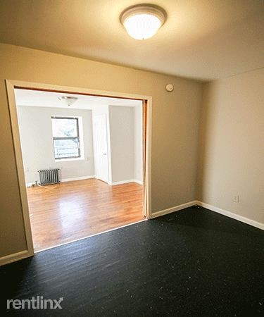 Building Photo - Studio, 1 bath  - 520 E 5th St