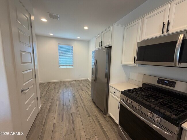 Building Photo - 24596 N 170th Dr
