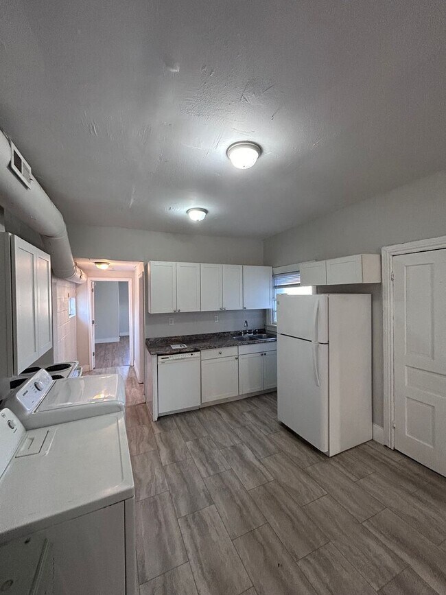 Foto del edificio - Available Now! | 2 Bed/ 1 Bath | Church Hill North