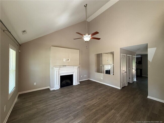 Building Photo - 7301 Hyannis Dr