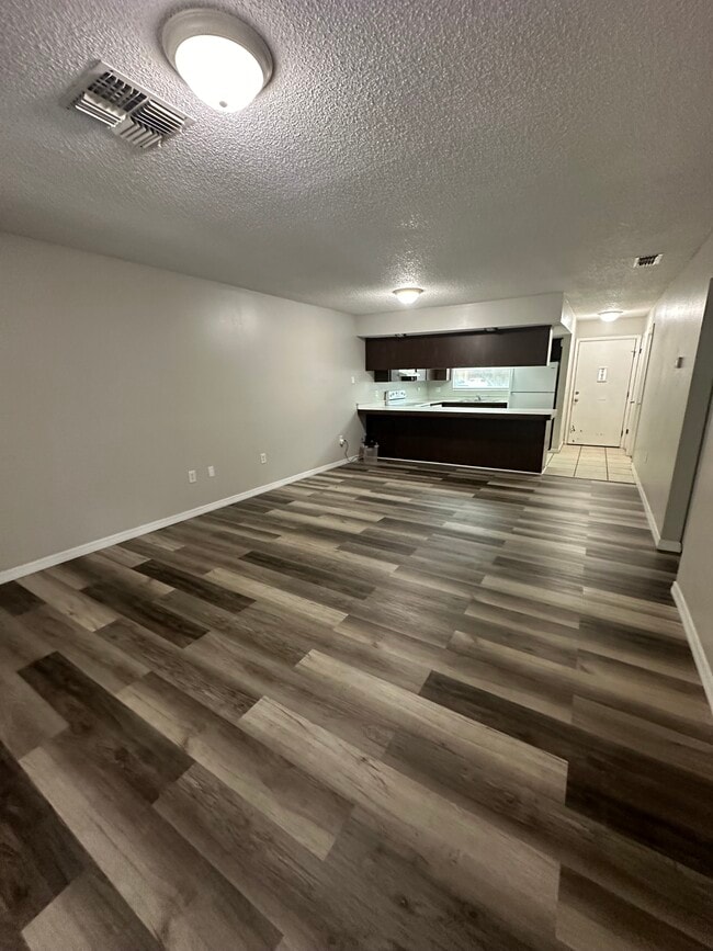 Foto del edificio - 8085 Omaha Cir