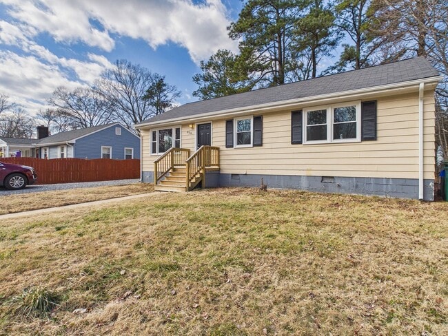 Building Photo - 954 Kingsway Rd