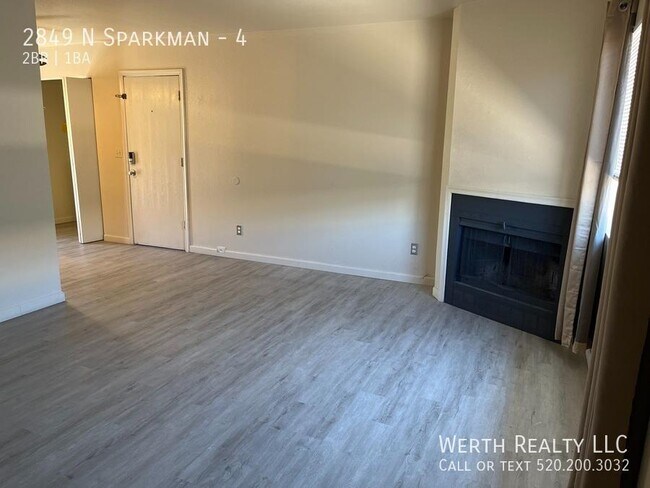 Foto del edificio - 2849 N Sparkman Blvd