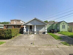 Building Photo - 2507 Jonquil St