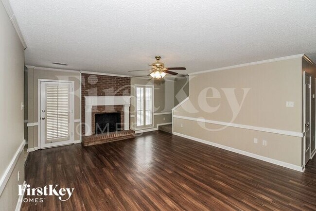 Foto del edificio - 3302 Bellmont Cove