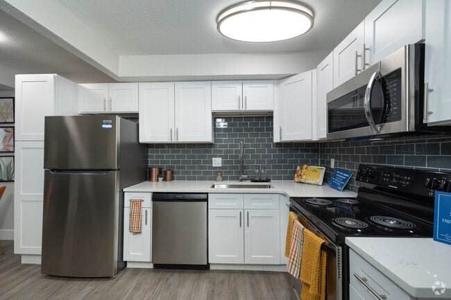 1 BR, 1 BA - 792 SF - Kitchen - Spanish Lake Townhomes