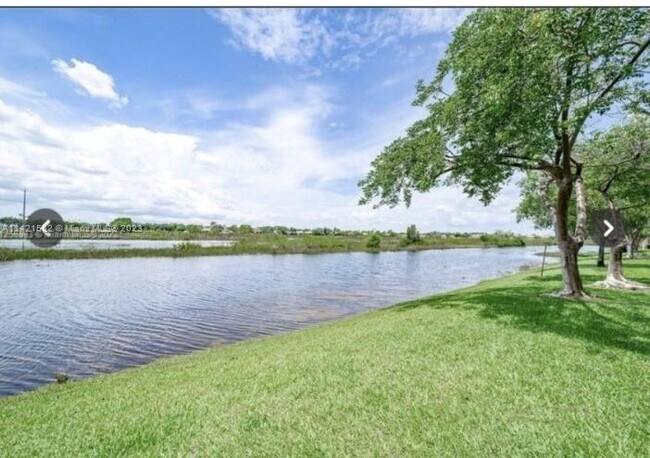 Foto del edificio - 11630 SW 2nd St