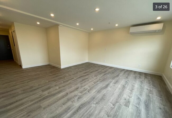 Building Photo - Allston Commonwealth Ave Luxury 1bed / 1bath near Boston University - No Broker Fee - Modern Loft...