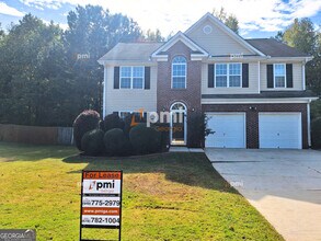 Building Photo - 1311 Vine Cir