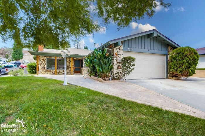 Foto principal - Charming 4Bdm 2Ba Home and Private Patio i...
