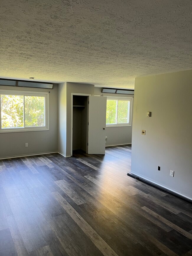 Building Photo - 1878 Turner Blvd