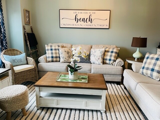 Sala de estar - 709 Elton Ave