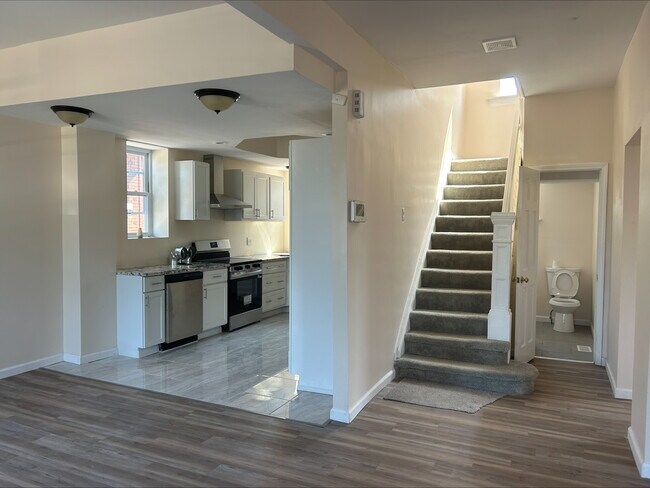 Foto del edificio - 14 Parkland Pl
