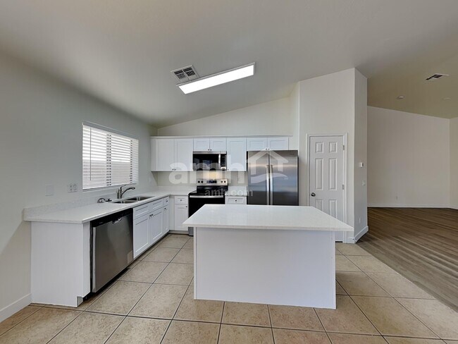 Building Photo - 12730 W Catalina Dr