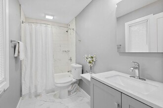 Interior Photo - Elizabeth Green