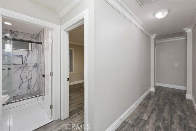 Foto del edificio - 8740 Byers St