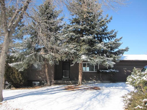 Primary Photo - 10111 Benton St