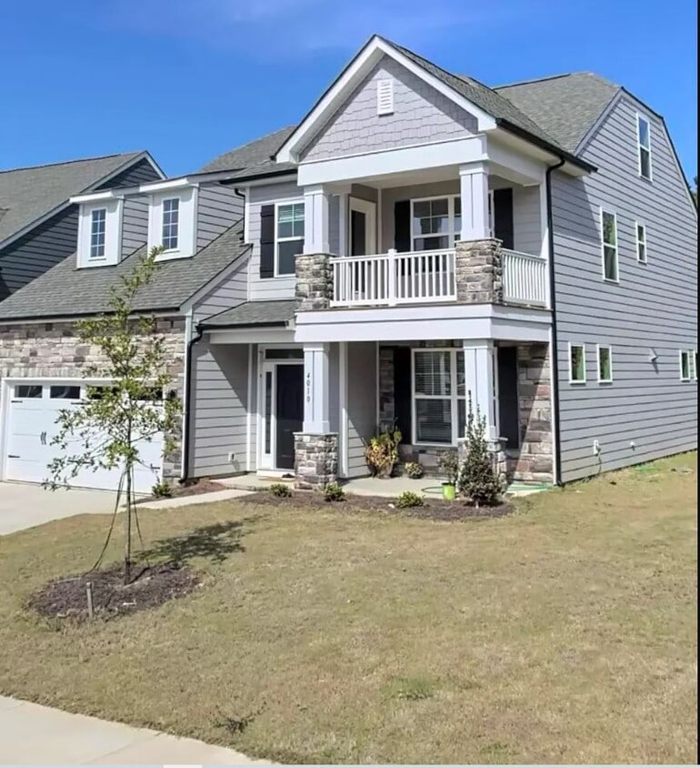 Foto principal - 4010 Clapton Dr