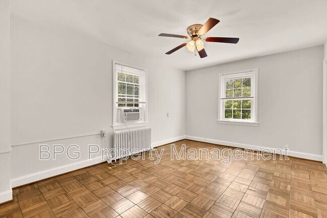 Foto del edificio - 2634 Langston Blvd.