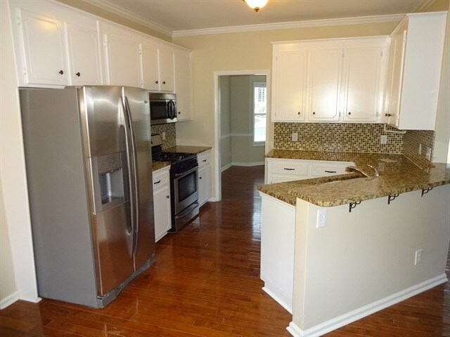 Building Photo - 2079 Township Drive