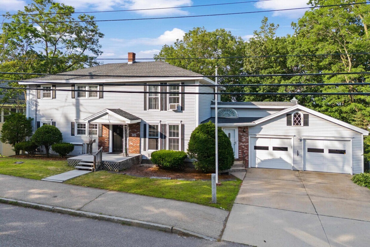 Primary Photo - 85 Mast Rd