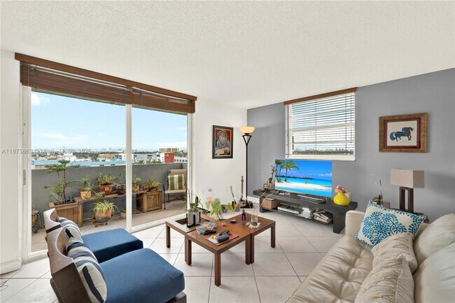 Foto del edificio - 5055 NW 7th St