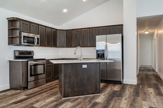 Foto del edificio - Amazing Single Family Home for Rent in Cle...