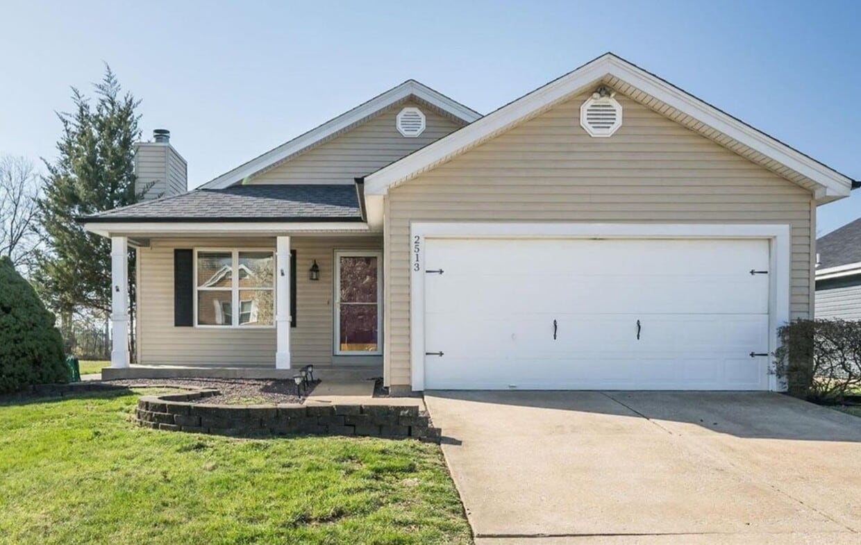 Primary Photo - 2513 Beaujolais Dr