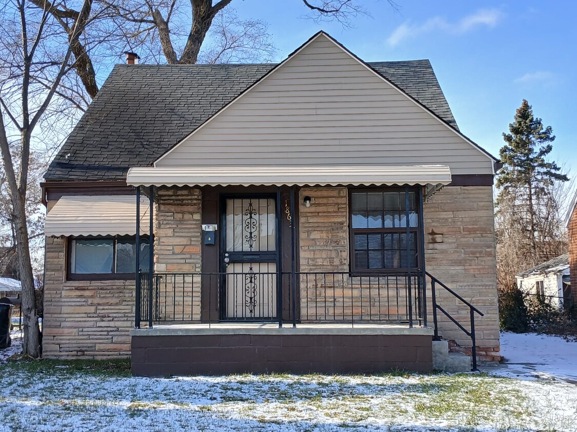 Foto principal - 18637 Forrer St