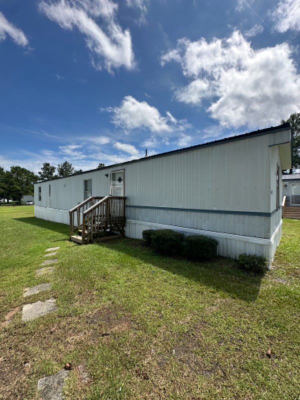 Building Photo - 206 Porpoise Cir